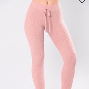 Fashion nova leggings